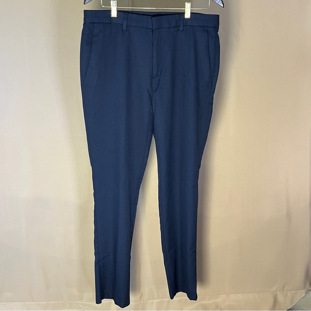 Blue Dress Pants with Classic Straight-Leg and Pressed Creases